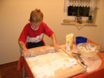Potica - Rolling the dough