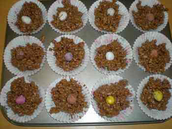 Easter chocolate cakes