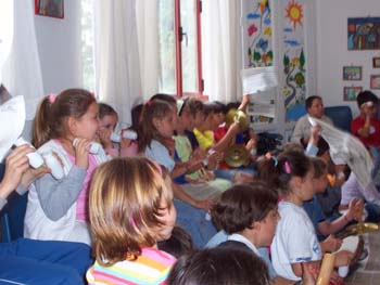 i bambini sonorizzano la storia