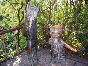 Le statue del gatto e la volpe