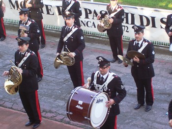 foto: l'esibizione della banda dei Carabinieri