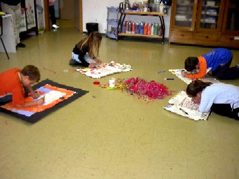 bambini che disegnano