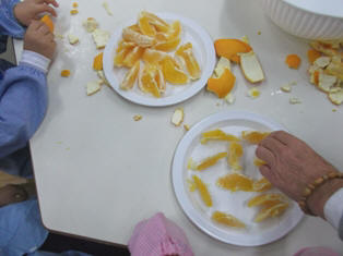 foto della preparazione della marmellata di arance
